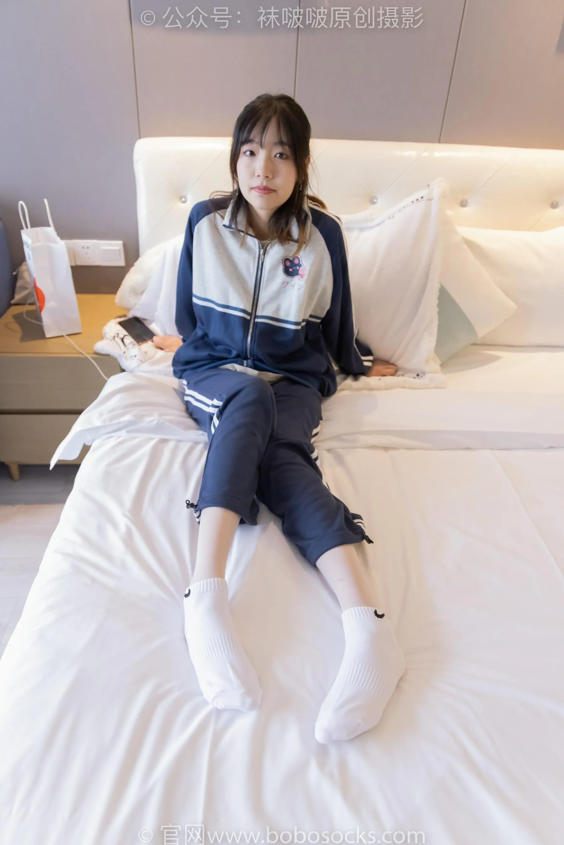 [BoBoSocks袜啵啵]NO.226 小甜豆-运动鞋、白棉袜、白丝 [87P]插图2